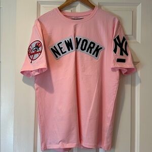 Pink New York Yankees T-Shirt